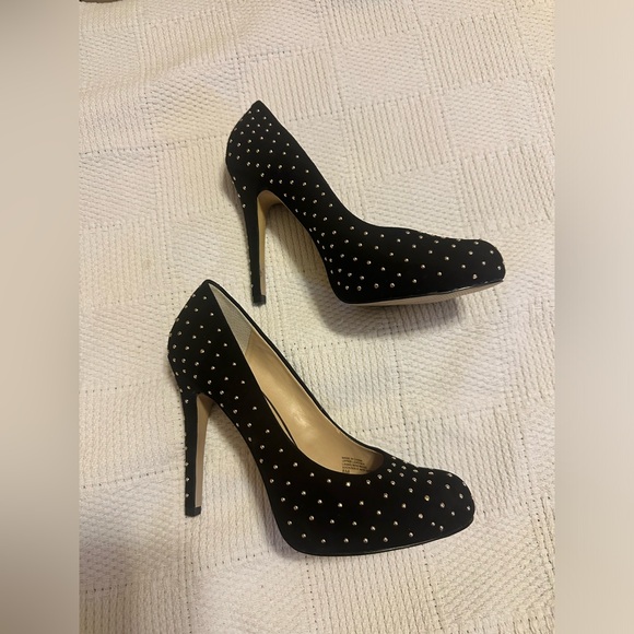Black studded high heels - Picture 9 of 10